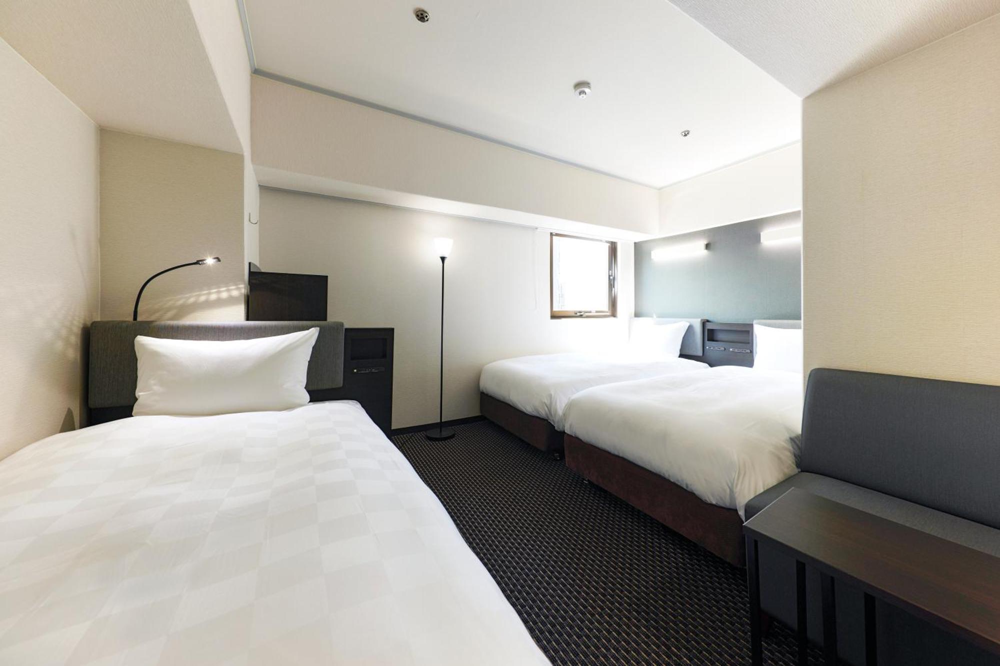 Hotel Consort Shin-Osaka Exterior foto