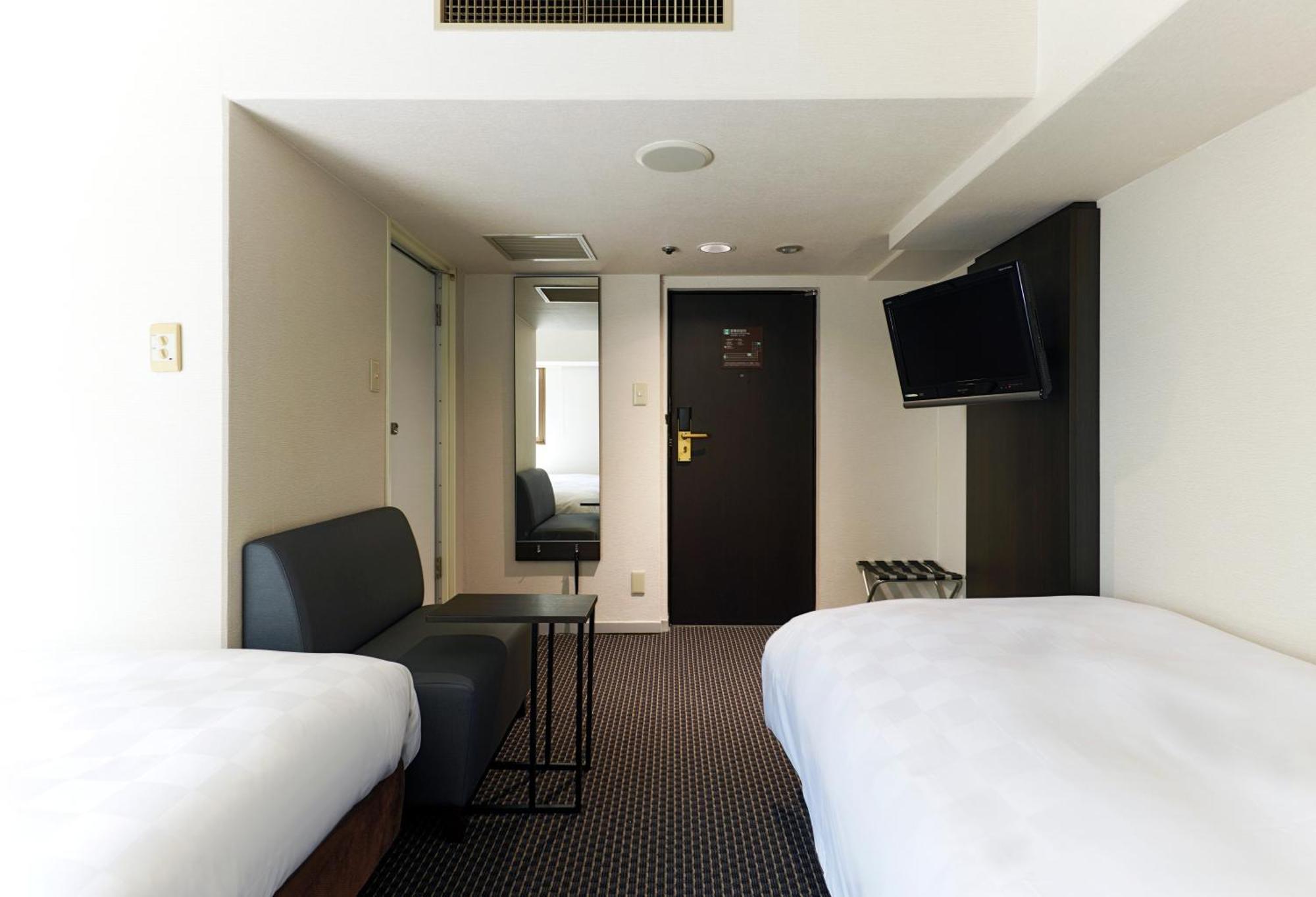 Hotel Consort Shin-Osaka Exterior foto