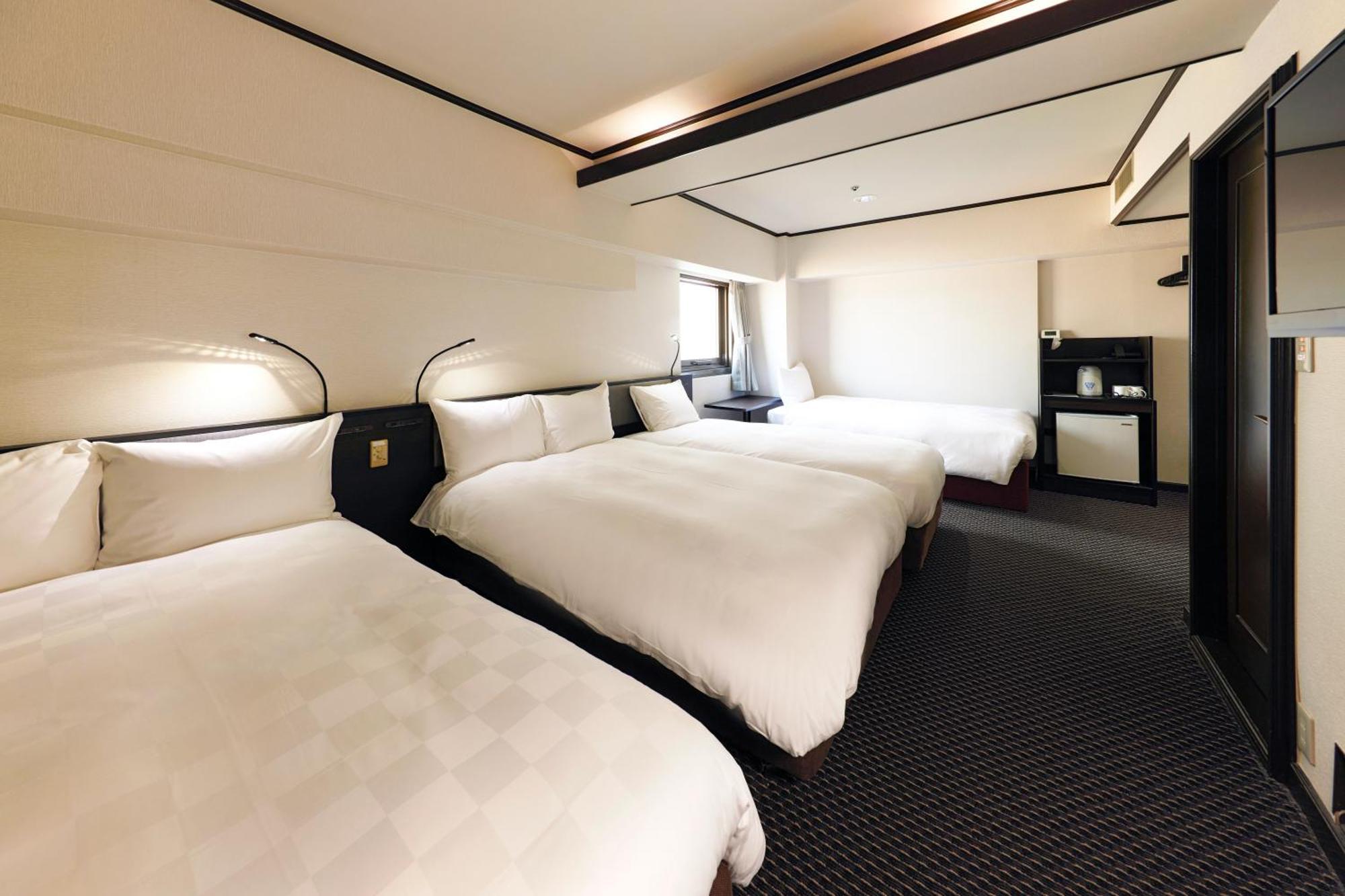 Hotel Consort Shin-Osaka Exterior foto
