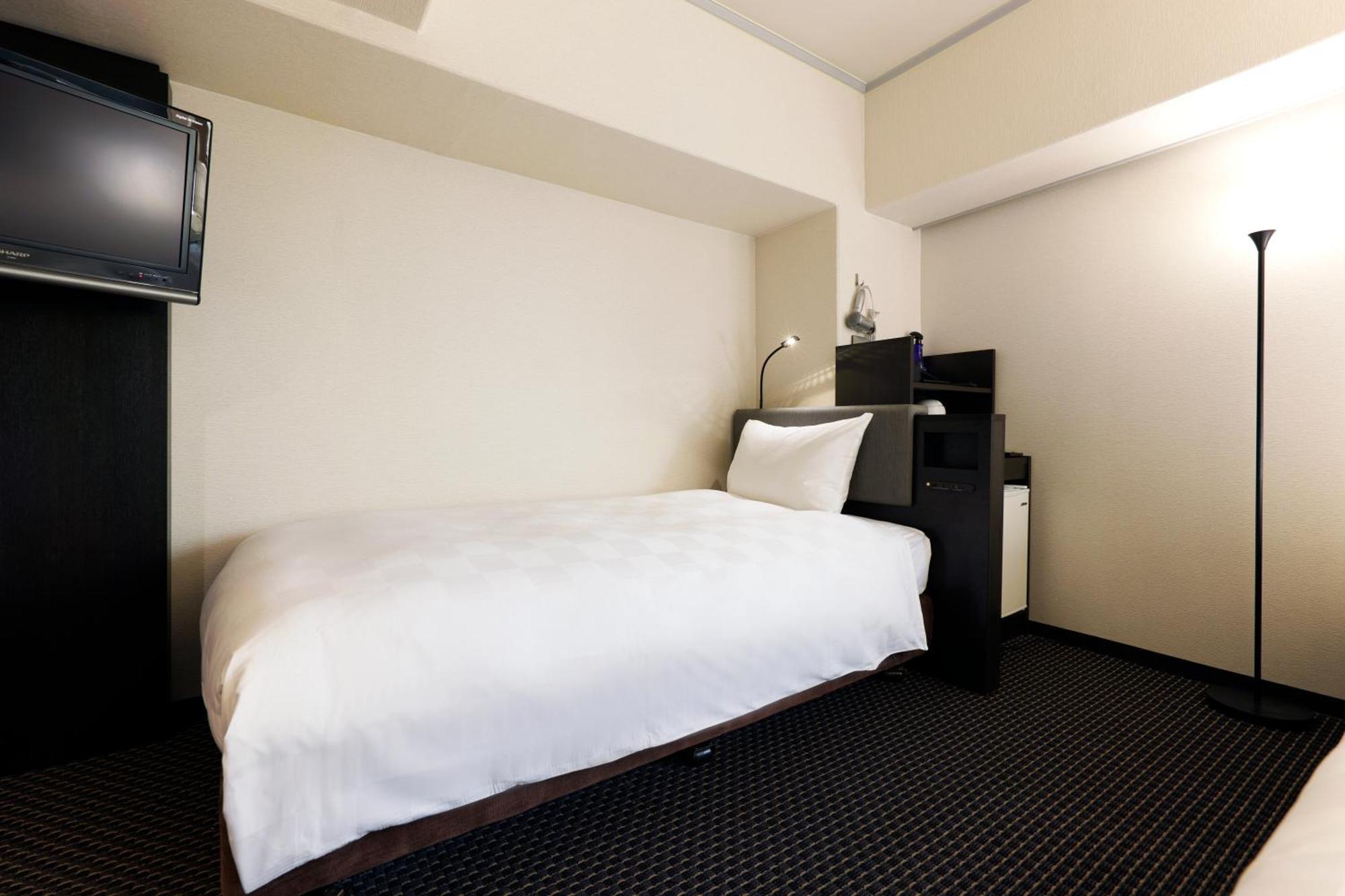 Hotel Consort Shin-Osaka Exterior foto