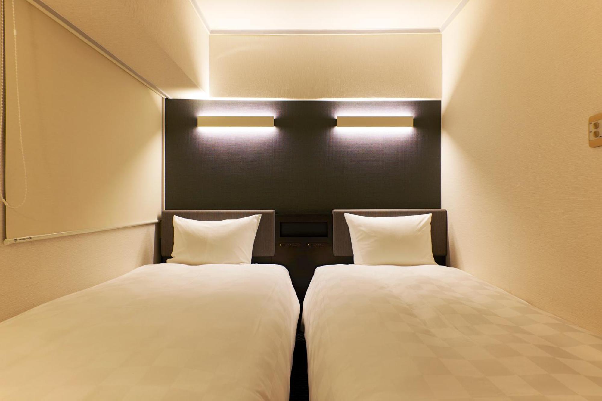 Hotel Consort Shin-Osaka Exterior foto
